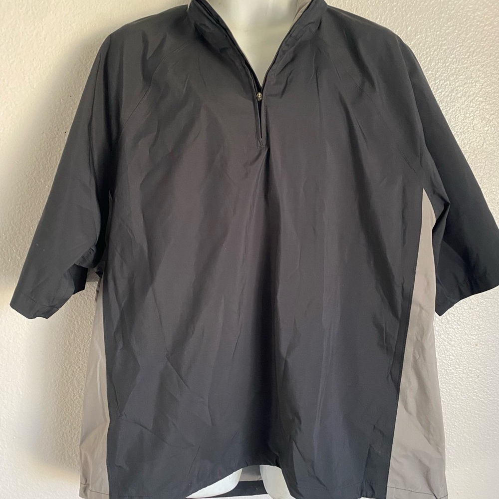 Black and Gray Half-Zip Pullover storm fit Nike windbreaker shirt